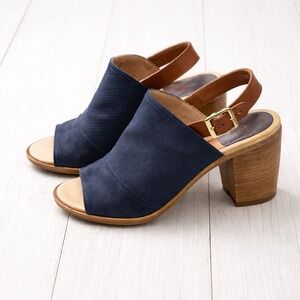 Sophia Milano Block Heel Slingback Sandals Navy Blue Italian Leather 9 Casual